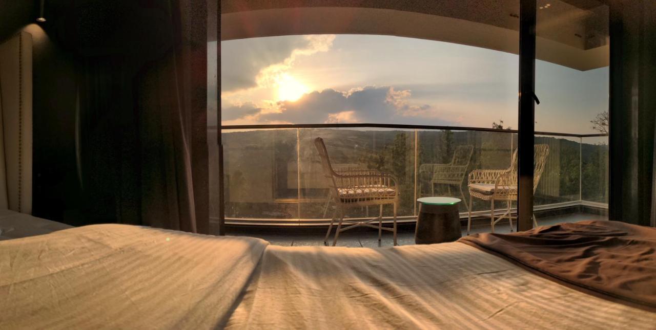 Leela Resort, The Exotic Boutique Hotel - Pure Veg Mahābaleshwar Extérieur photo