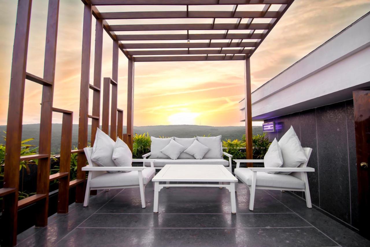 Leela Resort, The Exotic Boutique Hotel - Pure Veg Mahābaleshwar Extérieur photo